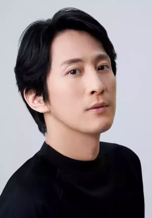 成河×ニシサトシによる全く新しい『ハムレット』 現代の「話し言葉」での上演に挑戦