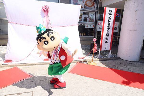 『映画クレヨンしんちゃん』最新作、秋田県で大々的なキャンペーンを実施　家族全員が妖怪化した新スチールも解禁