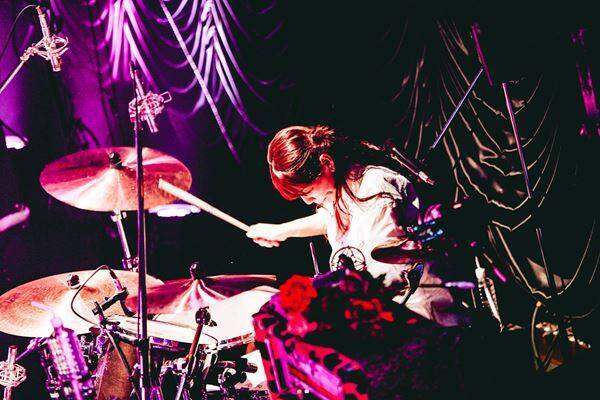 つきみ史上最大キャパを更新！祝祭感に満ちた『ににちゃん生誕2026』 「愛してるよ！」涙と笑顔と、渾身の叫びが響いた特別な夜をレポート！