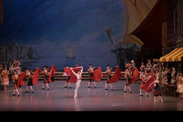 新国立劇場が2026/2027シーズン舞踊ラインアップを発表　開幕作品はチャップリン映画のバレエ化を世界初演