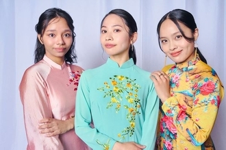 屋比久知奈×清水美依紗×ルミーナ インタビュー　『ミス・サイゴン』3人のキムが届ける平和への祈り