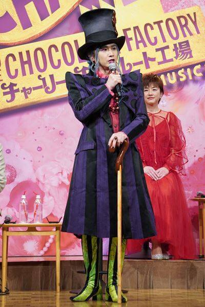 堂本光一「50歳、60歳になっても」“唯一無二のウォンカ”誓う　ミュージカル『チャーリーとチョコレート工場』再演を劇中衣裳でアピール