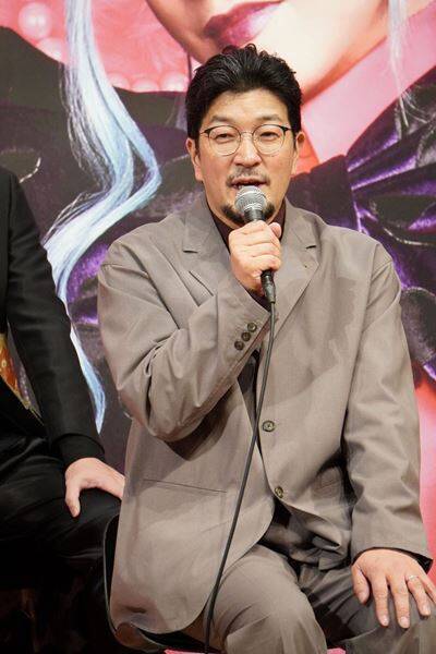 堂本光一「50歳、60歳になっても」“唯一無二のウォンカ”誓う　ミュージカル『チャーリーとチョコレート工場』再演を劇中衣裳でアピール