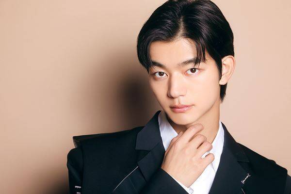 “ベランダで寝る「猫」と、安心すると喋り出す「犬」” 吉澤要人＆雨宮翔がお互いに名付けた、正反対な二人の意外な素顔。