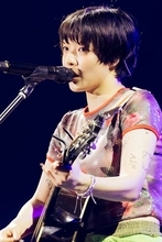 あいみょん、10周年で甲子園に凱旋！「4年越しの約束」を果たしたメモリアルライブのオフィシャルレポート到着