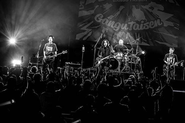 【ライブレポート】Rhythmic Toy World、所沢で2年目の『玩具大戦』開催 「すべてにリスペクトと感謝を。最高の時間にしようぜ！」豪華8組による熱演を完全レポート