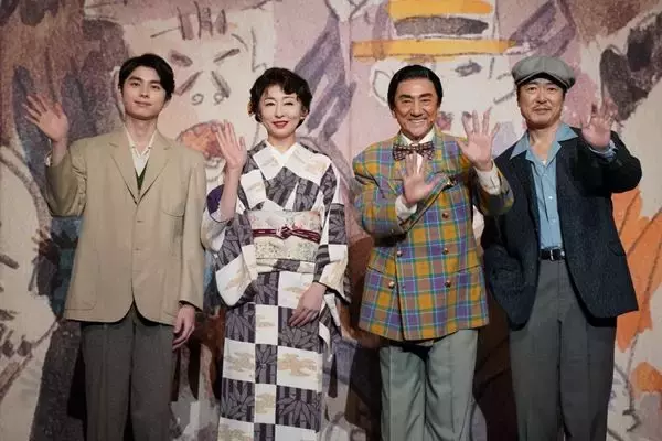 市村正親、パワーの源は「やっぱり肉」　歴史ある劇場で“エノケン”の半生を演じきる