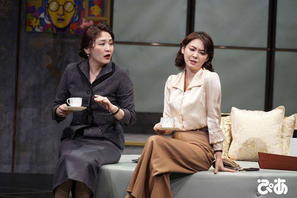 稲垣吾郎「僕にぴったりですね（笑）」――スター俳優の孤独を演じる『プレゼント・ラフター』開幕