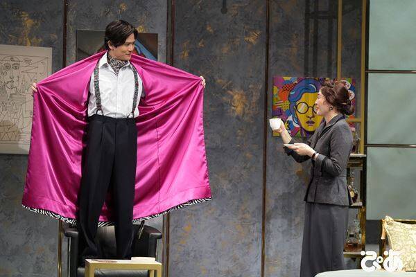 稲垣吾郎「僕にぴったりですね（笑）」――スター俳優の孤独を演じる『プレゼント・ラフター』開幕