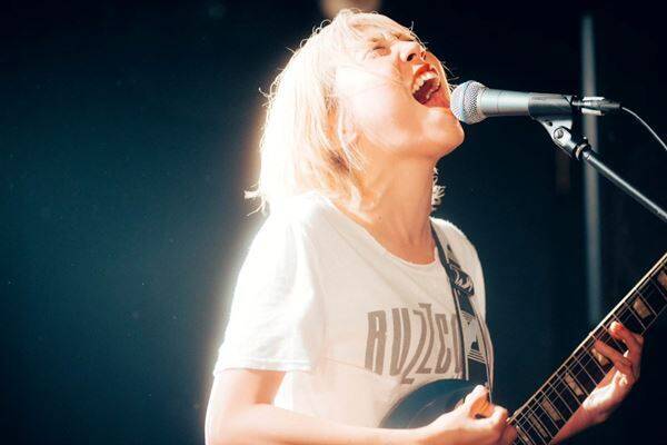 【つきみ主催ライブ『Mwah!』対談・第3弾】ににちゃん(つきみ)×ゆきなり(炙りなタウン)、互いを尊敬し合う二組が対バンに向けて本気トーク！「正々堂々、戦いにいく」