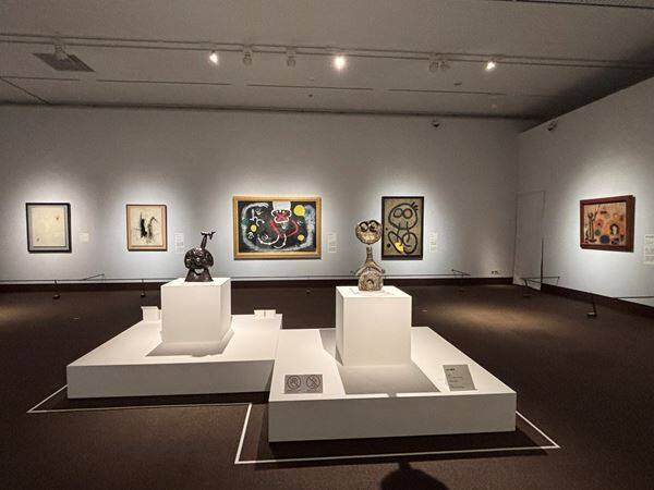 『ミロ展』展示レポート　各時代の代表作で70年にわたる画業を網羅した決定版的大回顧展