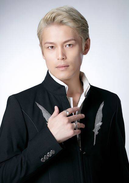 七海ひろき主演舞台『サイボーグ009』元宝塚歌劇団の男役スター・天華えまが声で出演
