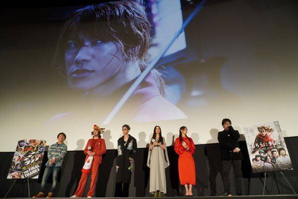 「ワーナー・ブラザース映画ファンフェスティバル」、佐藤健ら『るろうに剣心』出演者がフィナーレを盛り上げる