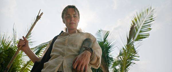 サム・ライミ待望の新作は無人島でパワハラ上司とサバイバルバトル！『HELP／復讐島』1月公開決定