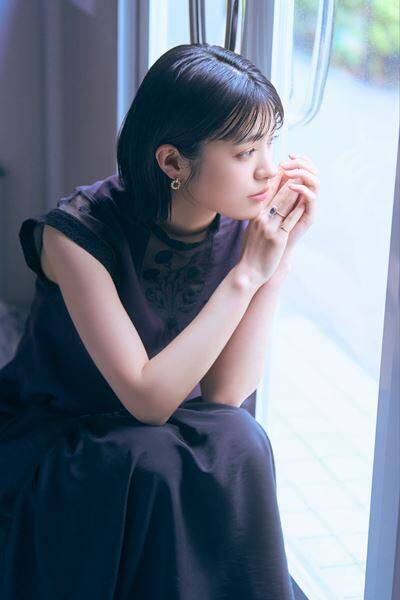 平川結月、初の写真集で魅せる22歳の今「私に沼ってほしい」