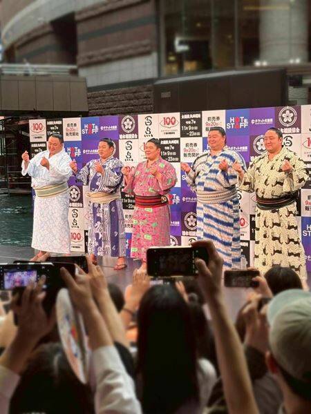 相撲観戦はもちろん、キッチンカーや縁日も　大相撲「九州場所」の楽しみ方