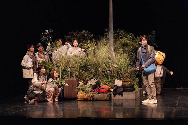 文学座×キャラメルボックス『賢治島探検記 2026』オフィシャルレポート＆舞台写真到着 『銀河鉄道の夜』などの名作で構成