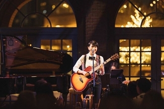 リトルブラックドレス、2026年初ライブで竹内まりやのカバーを熱唱！スペシャルゲストに成田昭次が登場【オフィシャルレポート】