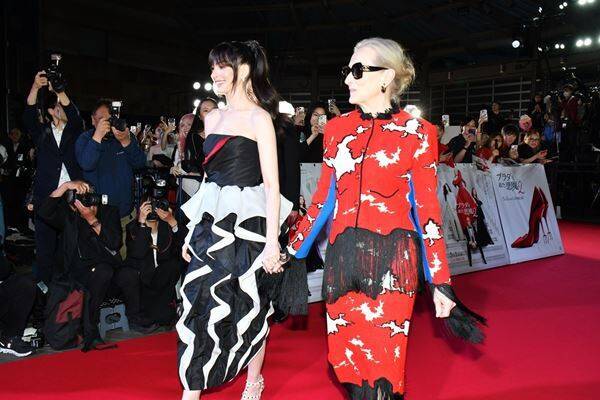 メリル・ストリープ＆アン・ハサウェイが揃って来日！ 『プラダを着た悪魔２』イベントで名セリフを生披露