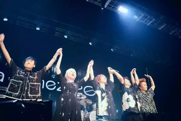 『Cross-stage Vol.1: Aqua Timez × TOMOO』に向けて「どの時代にも色褪せない音楽を作ってきたという自負は、多分メンバーもあると思う」(Aqua Timez)