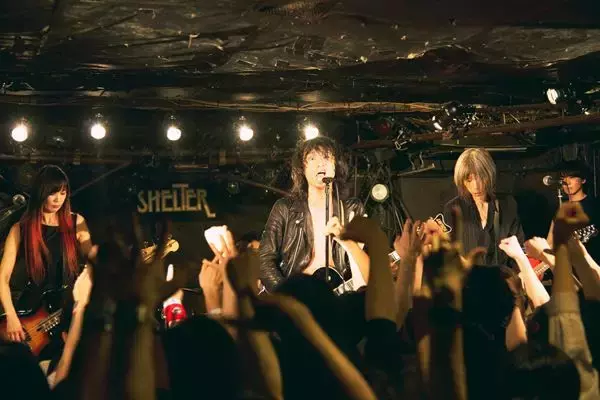 a flood of circle、初の日本武道館翌日に古巣下北沢SHELTERで灼熱のワンマン敢行