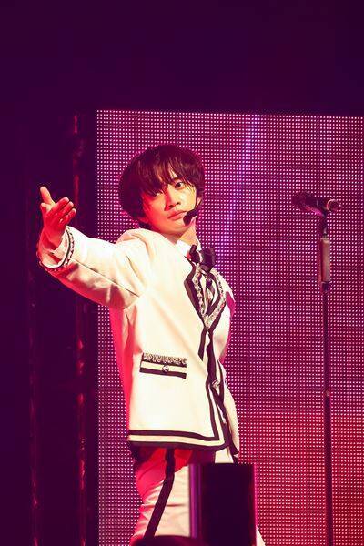 ICEx、“青春のすべて”を懸けた3年間を体現した一夜「ICEx 3rd Anniversary Concert 2026 "ICEx School“」ライブレポート