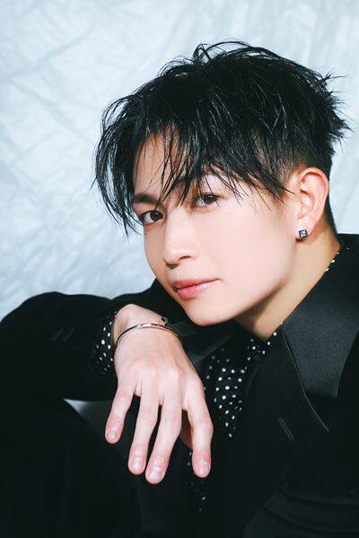 綱啓永を支えるハッピーマインド「困難なんて、なきゃないほどいい人生ですから」