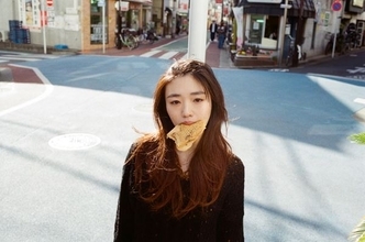 にしな、3年半の軌跡を詰め込んだ最新アルバム『日々散漫』制作背景＆全国ツアーへの思い語る「目の前にいる人を幸せにすることが大事」