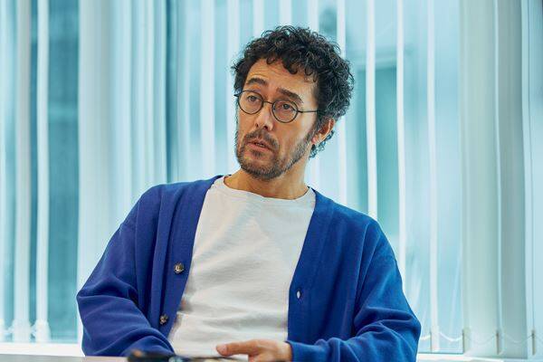 森田剛主演『見上げてごらん』新キャストに森川葵、川上友里、阿部寛ら　場面写真7点も解禁