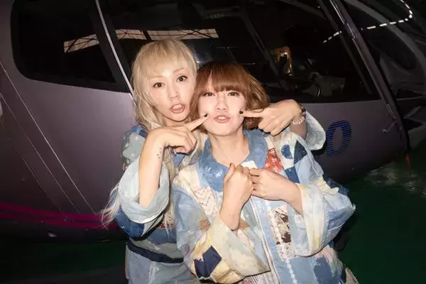 PUFFY、デビュー30周年のアニバーサリーライブ開催　メンバー選曲のアナログ盤も発売【コメントあり】