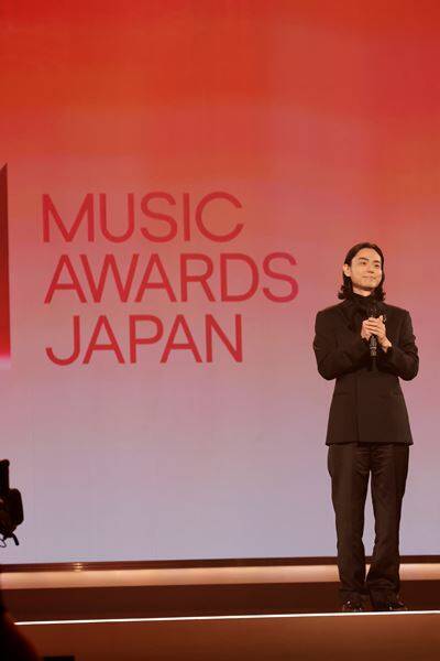 サカナクションが8冠　Mrs. GREEN APPLE、Fujii Kaze、HANAらが主要賞受賞『MUSIC AWARDS JAPAN 2026』