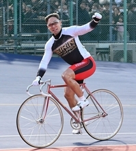 【平塚競輪・GPシリーズ】郡司浩平が初のグランプリ制覇　単騎で捲り一撃