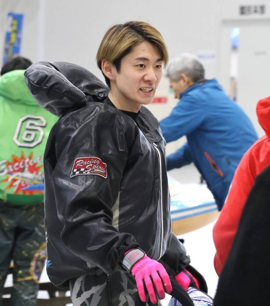 【ボートレースからつ（モーニング）一般】3日目から追加参戦の福岡支部の21歳が早速、激走「勝率とお金を稼いで帰りたい」