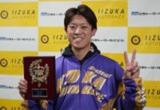 【飯塚オート（ミッドナイト）一般】ようやく本来の動きを取り戻して優勝した中村杏亮は「ホッとした。あきらめずに整備してきて良かった」