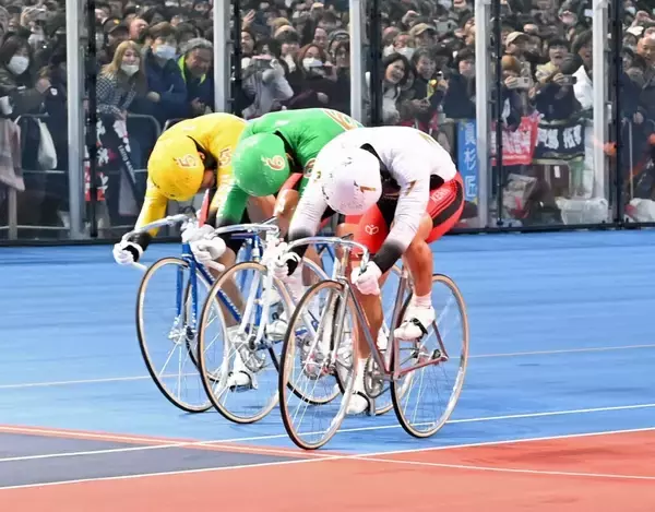 【平塚競輪・GPシリーズ】近畿と栃茨の激戦で単騎勢台頭／KEIRINグランプリVTR