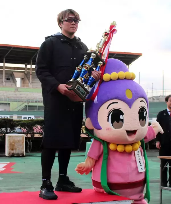 【奈良競輪・GⅢ開設記念】佐々木悠葵が逃げ切って3度目のGⅢ制覇　20日開幕のGⅠ全日本選抜（熊本）へ弾み