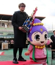 【奈良競輪・GⅢ開設記念】佐々木悠葵が逃げ切って3度目のGⅢ制覇　20日開幕のGⅠ全日本選抜（熊本）へ弾み