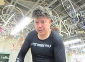 【小倉競輪（ナイター）FⅠ西スポ杯】「とりあえず外を踏めば」荒井崇博が大外強襲で実力を誇示