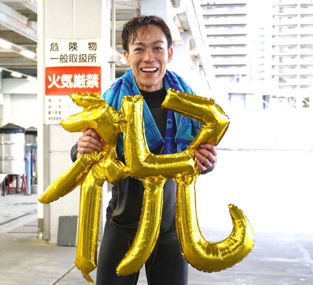 【ボートレースびわこ・GⅡ秩父宮妃記念杯】優勝した岩瀬裕亮の水神祭【写真】