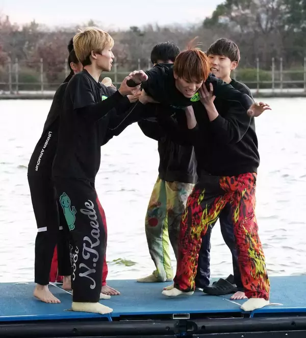 【ボートレース津・一般】優勝した中山翔太の地元初Vを祝う水神祭【写真】