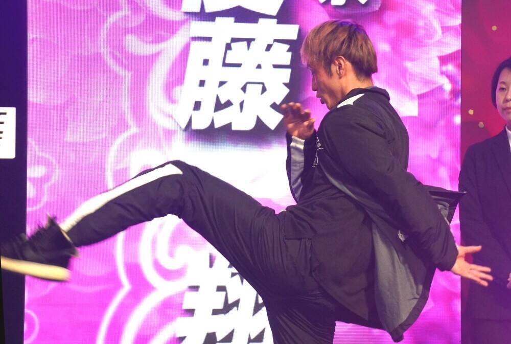 【ボートレースびわこ・GⅡ秩父宮妃記念杯】東京支部39歳が〝シャドーキックボクシング〟で水上の格闘技を体現／オープニングセレモニー