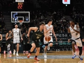 B2西地区で首位快走、神戸ストークス　難敵くだして20勝目　平日ホームに6千人超「うれしい限り」