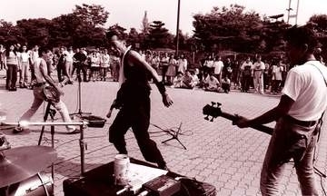 シャ乱Qも同期だった…大阪城公園・城天ストリートライブを作った男・愚図ケンジ