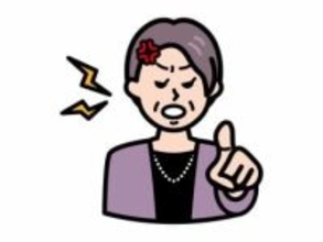 優しげなマダムが突然豹変…「小娘が！」と怒鳴り上げ　←何が起きた？　運転時に露呈しがちな“本性”