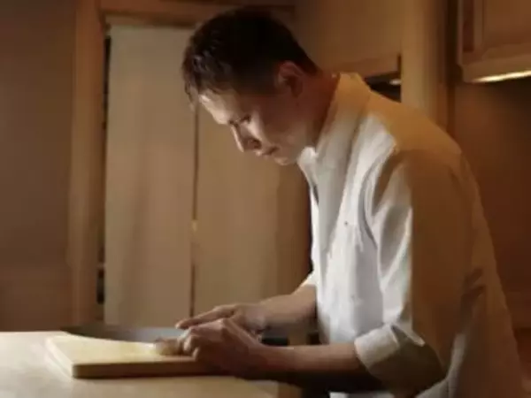 いま「地方」を目指す料理人たち　都会で研鑽積んだのになぜ？　姫路に魅せられた日本料理店店主に聞く