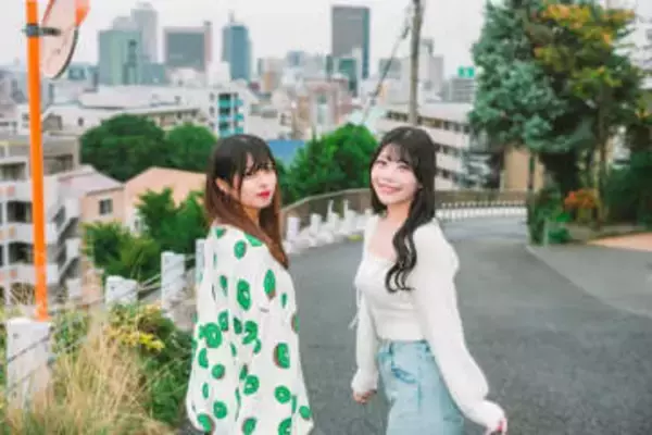 【神戸スキップ坂】神戸を見晴らす坂　中央区「国見坂」　KRD8菅原未結＆桜井みると散策