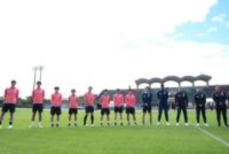 J1神戸、キャンプ地で黙とう　兵庫県出身のDF山川「皆さんの支えがあってこのクラブがある」