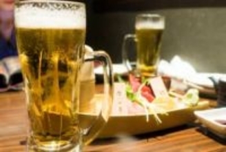 あなたがした『イタズラ』は？　「男2人で飲んでいるのに『CAとコンパがある』と友人を誘いだした」