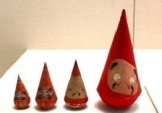 直感で分かる！？　かわいい造形に込められた願いと祈り　大阪歴史博物館「郷土玩具が好き」