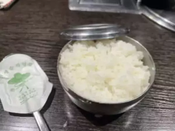 【韓国】銀色の食器を使うのはなぜ？　ルーツは「毒殺阻止」ってホント？　食文化の観点から識者が解説